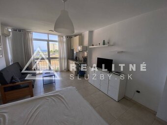 TORREMOLINOS, ŠTÚDIO S NERUŠENÝM VÝHĽADOM NA MORE - 9
