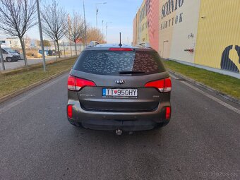 Kia Sorento 2.2 CRDI 4x4 automat 7 miestna verzia - 9