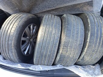 Volkswagen Golf Plus 2.0 tdi - 9