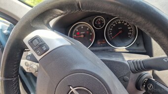 Opel Astra H Caravan 1.7cdti. 90kw. 2009 - 9