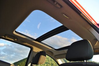 Suzuki SX4 S-Cross 1.6i, 88kW, 65 000 km, 2016, Allgrip 4x4 - 9