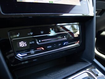 Volkswagen Passat Variant 2.0 TDI Comfortline DSG - 9