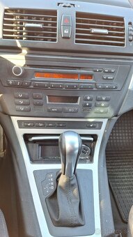 BMW X3 xDrive20d (2009) - 9