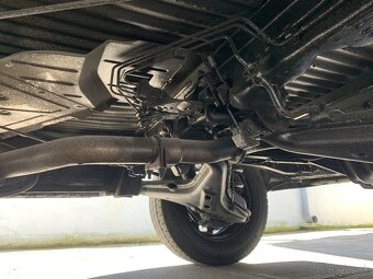 Transporter T4 2,5TDI 65.kW. mot AJT - 9