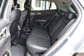 Kia Sportage 1.6 T-GDI BENZÍN 4X4 AUTOMAT PLATINUM SR 2022 - 9