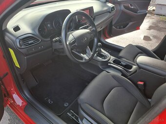 Hyundai i30 1.6 CRDi 110 Comfort 7DCT - 9