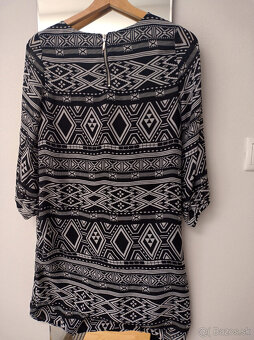 Damske oblečenie,šaty a svetre S - M,cena za kus,SPOLU ZLAVA - 9