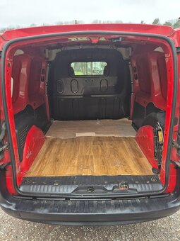 Predám Renault Kangoo 1.5dci 55kw 2015 - 9