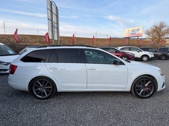 Škoda Octavia Combi 2.0 TDI DPF RS DSG - 9