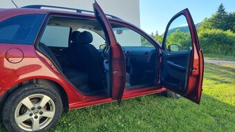 Škoda Fabia Combi I 1,2 HTP 47 kW (2005) - 9