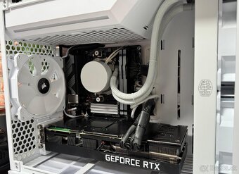 Ryzen 7 7700X\32GB\RTX 3080Ti\SSD\850W Zdroj - 9