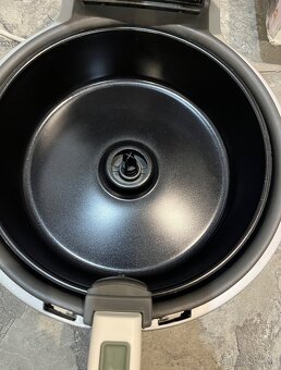 Tefal FZ 700037 ActiFry teplovzdušná fritéza - 9