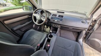 Suzuki Swift 1.3i 16V - 9