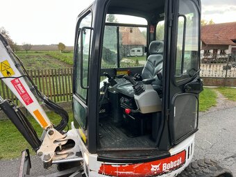 Minibagr Bobcat 425 G bez přesahu zádě, 2,7t - 9