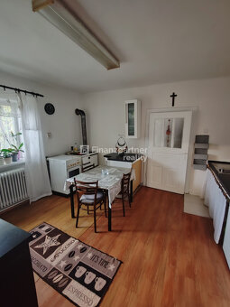 NOVINKA Rodinný dom s veľkým pozemkom a výhľadom na Veľkú J - 9