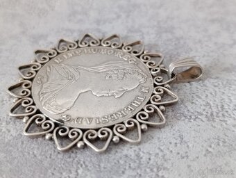 Velká stříbrná mince, stříbrný rámeček, ag, punc, 37g. - 9