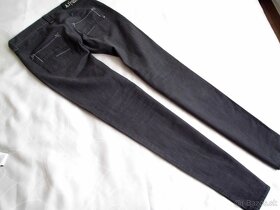 Armani Jeans dámske skinny nohavice   M-28 - 9
