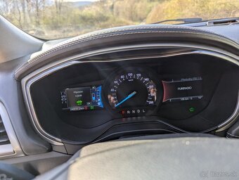 Mondeo MK5 Hybrid Vignale 2019 - 9