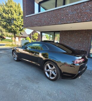Chevrolet Camaro RS - 9