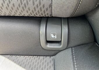Škoda Octavia 2.0 TDI FULL LED STYLE COMBI nafta manuál - 9