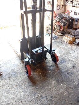 Vysokozdvižný vozík ručný - 9