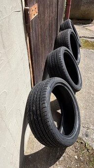 Predám celoročne pneu Continental PRO CONTACT - 9