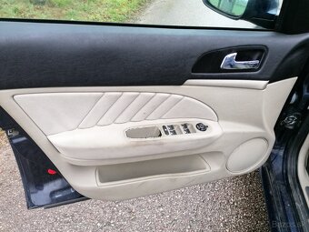 Alfa Romeo 159 2,4 JTDM automat - 9