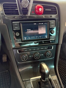 Predám Volkswagen Golf 7 - 9