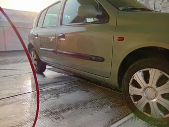Predám Renault clio 1.2 43kw rok 2000 - 9