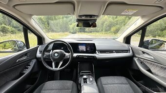 BMW 218d Active Tourer 110kW/150PS AUTOMAT, LED,NAVI,ŤAŽNÉ - 9