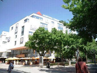 Luxusný OP 231,36m2, Hodžovo nám, GREEN CUBE, prízemie - 9