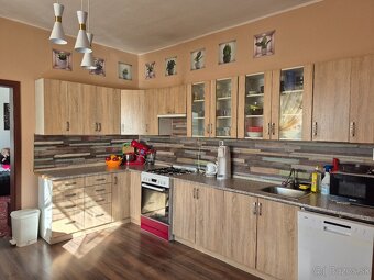 REZERVOVANE - Na predaj rodinný dom s veľkým pozemkom 3820 m - 9