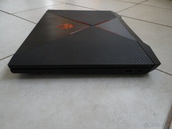 15.6" HP OMEN/Int Core i5/16GB RAM/512SSD a 500 HDD/NVidia  - 9