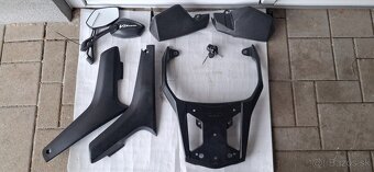 SUZUKI DL 650 V-STROM 2005 - 9