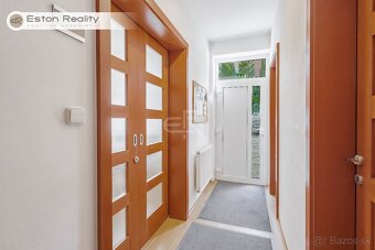 Prenájom kancelária 25 m2 + parkovacie miesto, Vajanského - 9