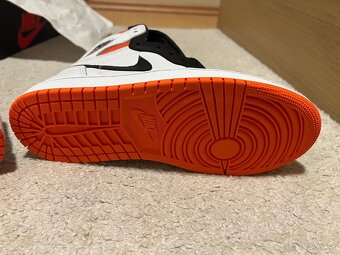 Jordan 1 Retro High Electro Orange - 9