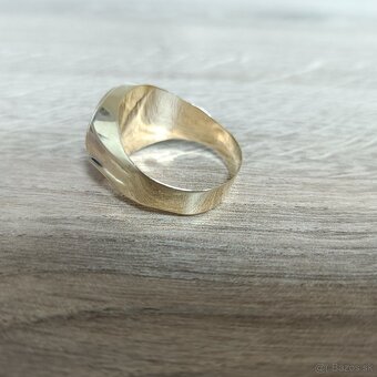 Zlatý pánsky prsteň Versace - 9