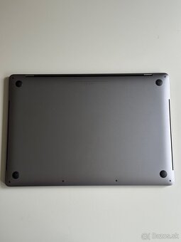 MacBook Pro 15 touchbar (2019) i7-8 jadro, 16GBram, 512GBssd - 9