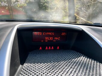 Peugeot 207 - 9