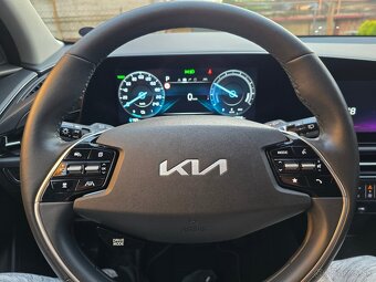 Kia Niro EV 64 kWh 12/2022 Fabrická Záruka, Tepelné čerpadlo - 9