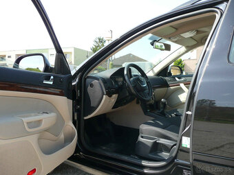 Škoda Octavia Combi 2.0 TDI CR DPF Elegance - 9