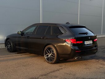 BMW 520i Touring G31 2023 99tis. odpočet DPH - 9