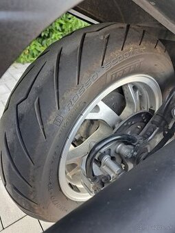 Suzuki Burgman 400 K7 - 9