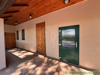 Vidiecky dom na samote s veľkým pozemkom na bývanie, chalu - 9