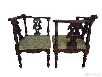 Starožitné drevené stoličky v renesančnom štýle - 9