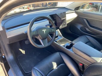 Tesla model 3 - 9