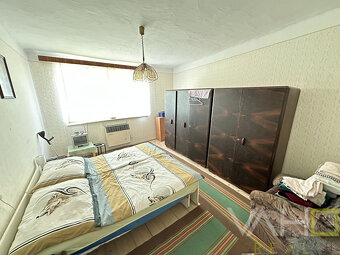 Rodinný dom s veľkým pozemkom a potenciálom – Siladice - 9