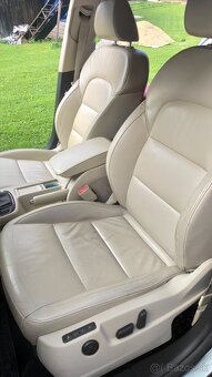 Škoda Superb Combi 1.6 TDI ELEGANCE - 9