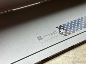Microsoft Surface Pro 4 - 12.3"- i5 - 8GB - 256GB SSD - 9