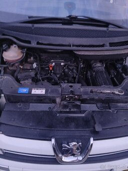 Peugeot 807 2.0 HDI, el.dvere, NAVI - 9